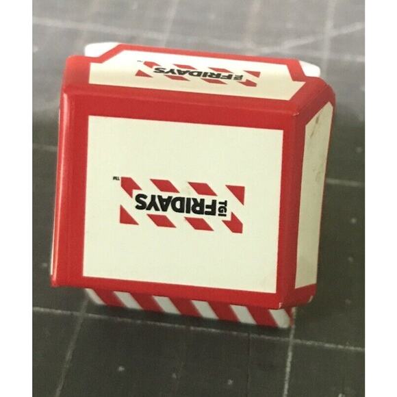 Foodie Mini Brands ZURU TGI Fridays Glazed Hamburger Burger - Picture 4 of 5